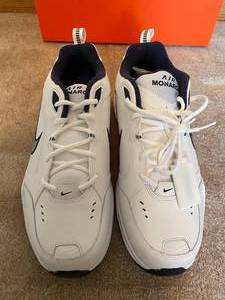 lot 84 image: Nike Air Monarch IV Mens Shoes (NEW)