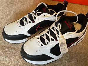 lot 85 image: Nike Air Monarch IV Mens Shoes (NEW)
