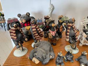 lot 114 image: Whimsical Bear Statue Collection