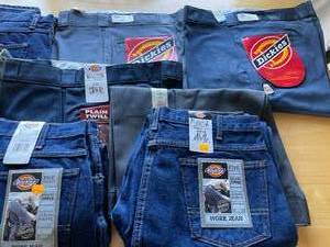 lot 123 image: Multiple Pairs of Red Kap and Dickies Mens Pants