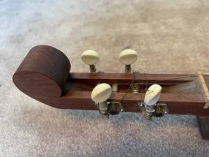lot 129 image: Appalachian Dulcimer