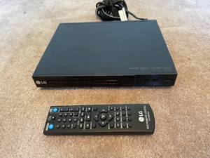 lot 143 image: LG DVD Player With Remote