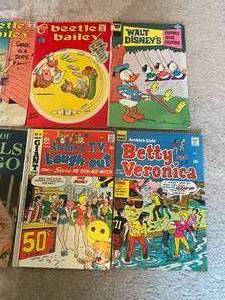 lot 153 image: (10) 1960s Comic Books