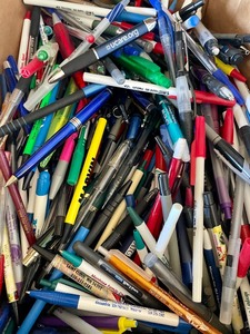 lot 171 image: HUGE boxes of Pens and Clips