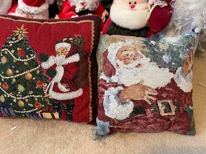 lot 228 image: Large Santa Lot