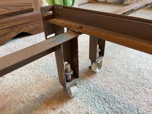 lot 305 image: Two Metal Twin Bed Frames