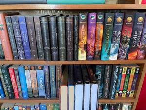 lot 312 image: More Fantasy Books