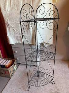 lot 324 image: Wire Three Shelf Corner Plant Stand