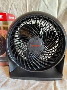 lot 344 image: Honeywell 3 Speed Fan