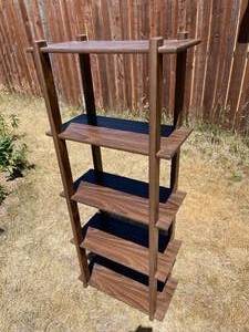 lot 363 image: 5 Shelf Wooden Bookcase