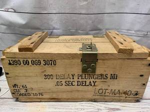 Vintage Wood Ammo Box )Approximately 19� X 8� X 8�