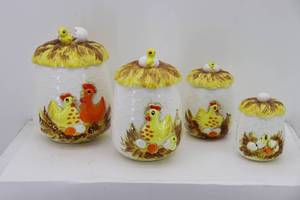 lot 5 image: 4 Piece Chicken Canister Set