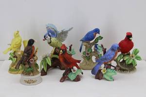 lot 7 image: Bird Lot