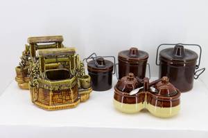 lot 10 image: Ceramic Pottery
