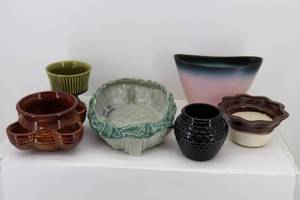 lot 30 image: Misc Pottery