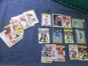 lot 17 image: Hockey Stars Cards...