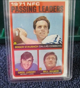lot 25 image: 1972 Topps Roger Staubach Card...