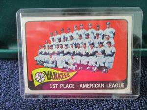 lot 35 image: 1965 New York Yankees Team Cards...
