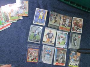 lot 44 image: 25 Quarterback Cards ...