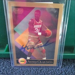 lot 50 image: Akeem Olajuwon Autograph Card w Ce...