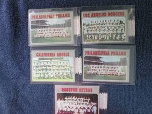 lot 56 image: 6  1970 Topps Team Baseball Cards...