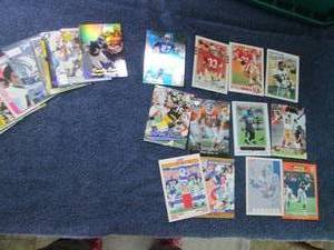 lot 64 image: 25 Running Back Cards...