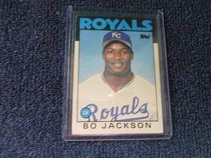 lot 112 image: 1986 Topps Bo Jackson Rookie Card...