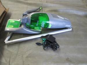 lot 185 image: Rechargable Swiffer Cleaner open bo...