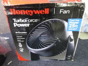 lot 190 image: Honeywell TurboForce Power Retail $...
