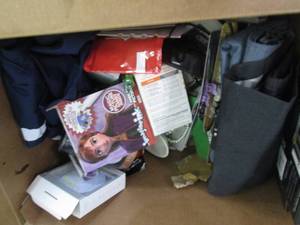 lot 216 image: Box of Assorted Returned Items...