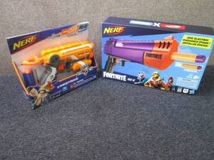 lot 256 image: 2 Nerf Guns...