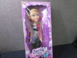 lot 264 image: Sparkle Girlz Fashion Doll...