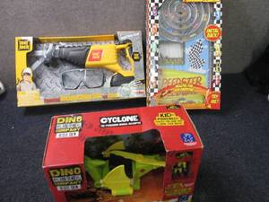 lot 265 image: 3 Assorted Toys...