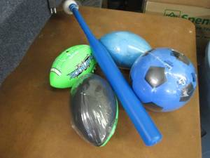 lot 285 image: Sports Lot...