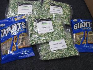 lot 323 image: Wsabi Peas & Sunflower Seeds...