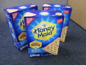 lot 339 image: 3- 14.4 oz boxes Honey Maid Graham ...