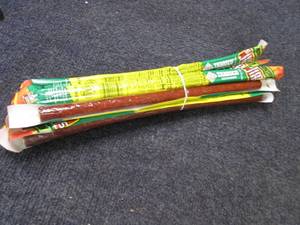 lot 365 image: 10 Tabasco Seasoned Slim Jims...