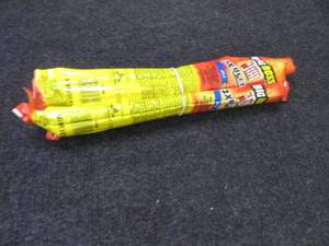 lot 370 image: 5 Big Boss Beef & Cheese Slim Jims...