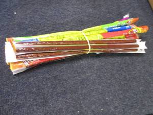 lot 376 image: Assorted Slim Jim ...