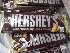 lot 405 image: Hershey Bars w Almonds...