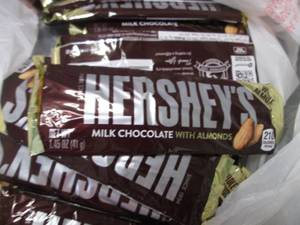lot 409 image: Hershey Bars w Almonds...