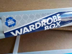 Lot of 10 Wardrobe Boxes 34 Standa...