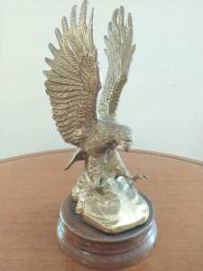 lot 9 image: Brass Eagle
