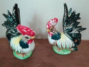 lot 49 image: Two Rooster Figurines