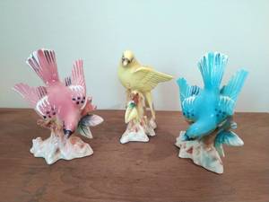 lot 50 image: Three Bird Figurines