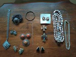 lot 64 image: Collection of Fashion Costume Jewelry