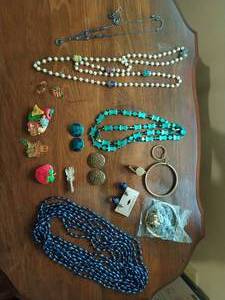 lot 65 image: Collection of Fashion Costume Jewelry
