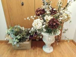 lot 75 image: Collection of Faux Floral and Planter