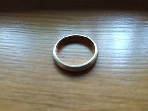 lot 203 image: 10k Gold Ring