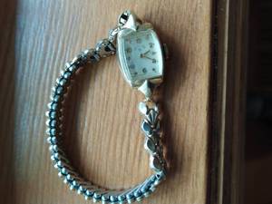 lot 204 image: 14k Gold Wristwatch